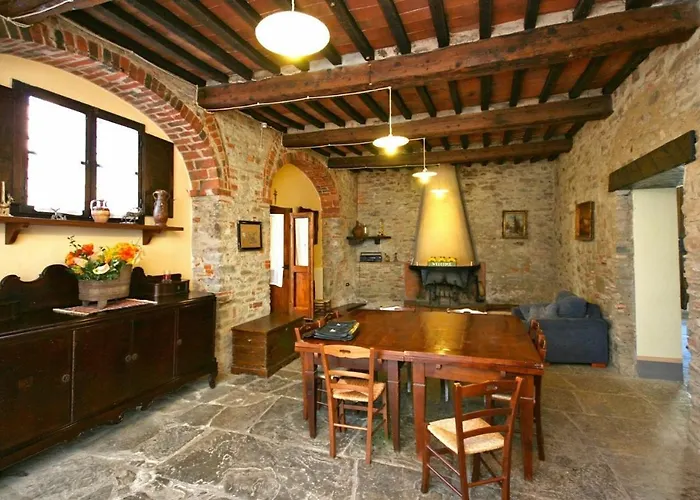 Villa Capolona By Posarellivillas *